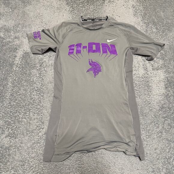 Nike Tops - Nike Pro MN Vikings 11-ON Short-Sleeved Shirt Womens Medium Gray